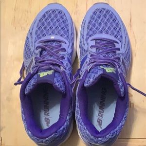 New Balance sneakers size 9